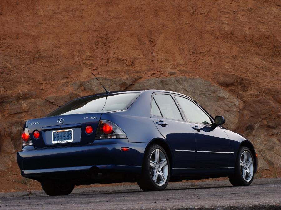  Lexus IS300 2001 года  (фото 22 из 23)
